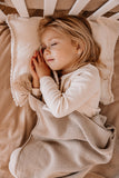 KNITTED BLANKET WITH TASSELS 100x85cm