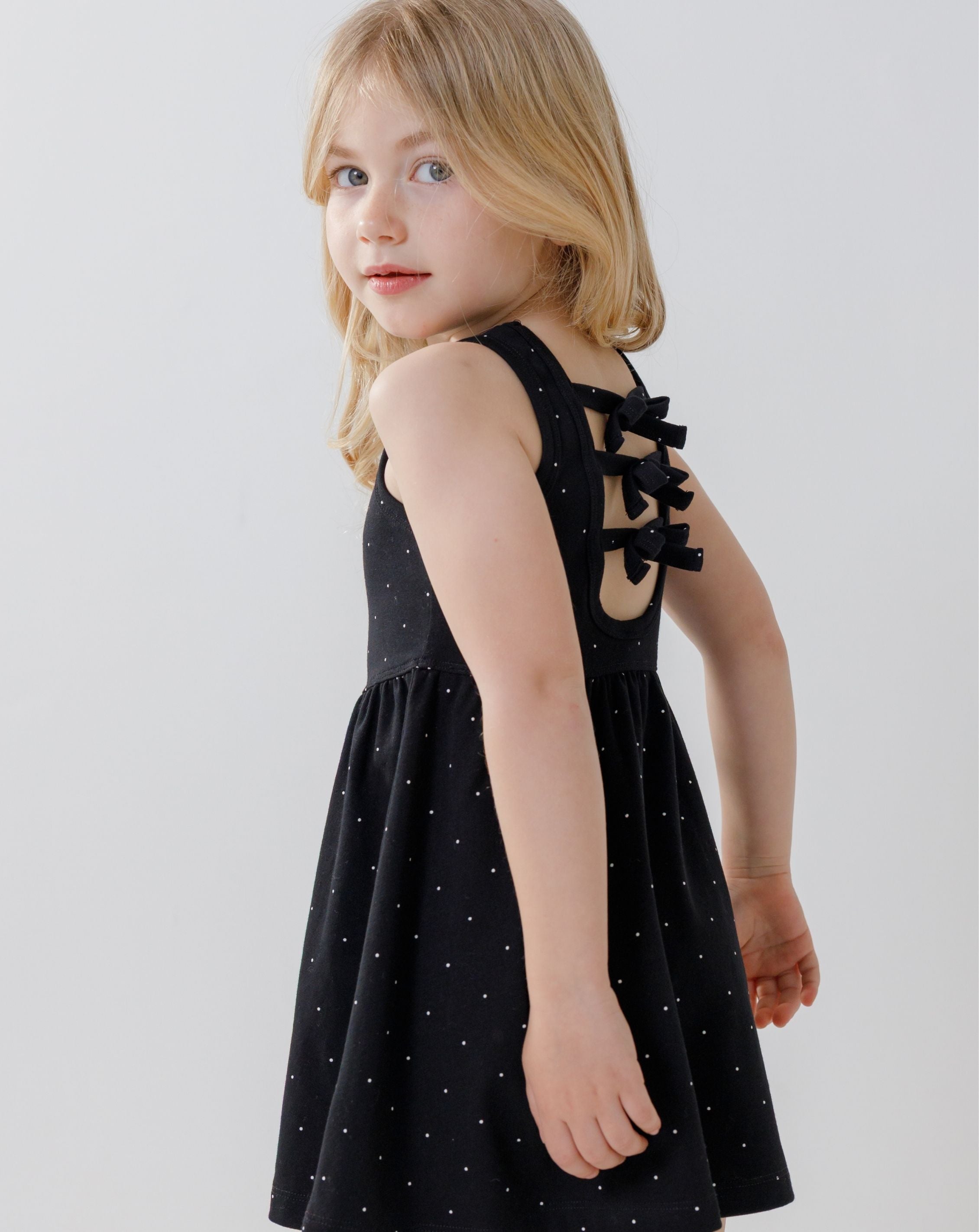 Ribbed Dres With Back Bows H