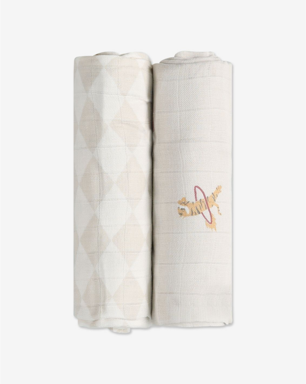 ผ้าใยไผ่ 2 ชิ้น ขนาด 70*70 ซม. ลายวันเดอร์แลนด์ 