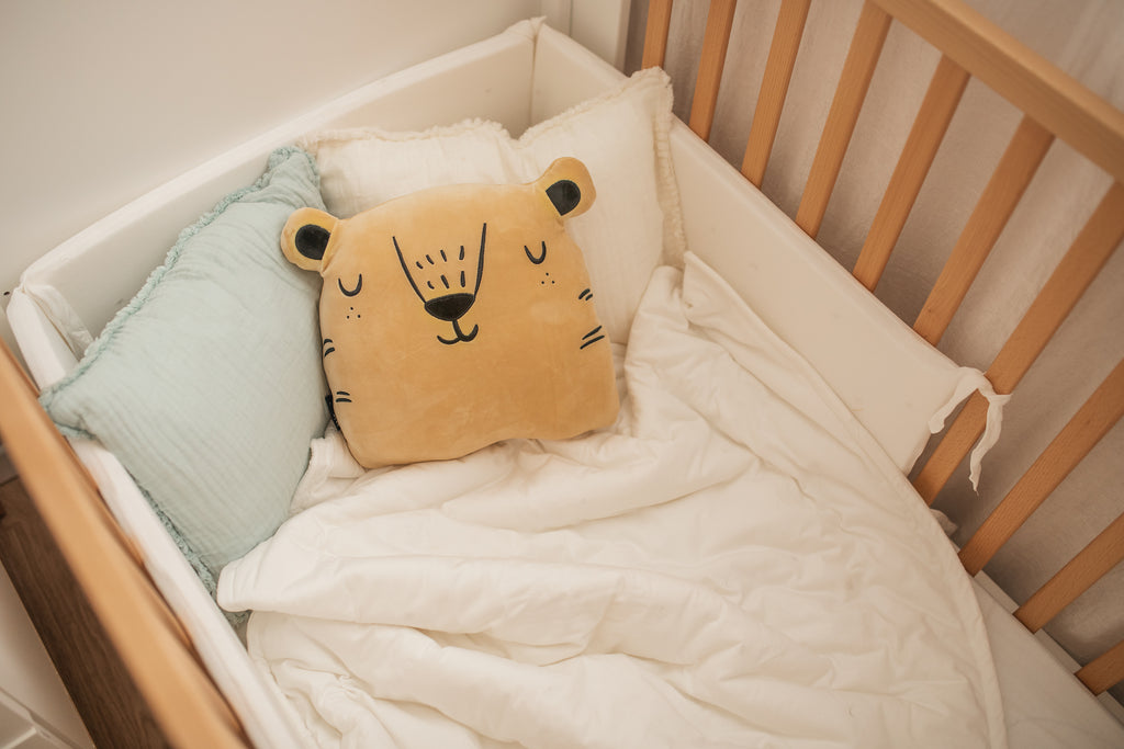 หมอนกำมะหยี่ - BEAR