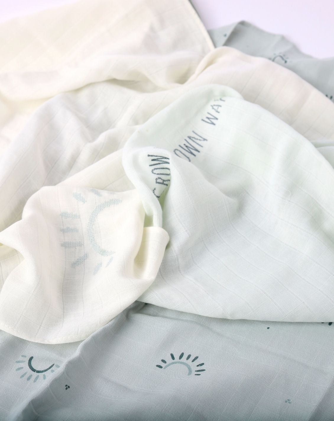 100% Cotton Muslin Squares EMB - Pack of 3