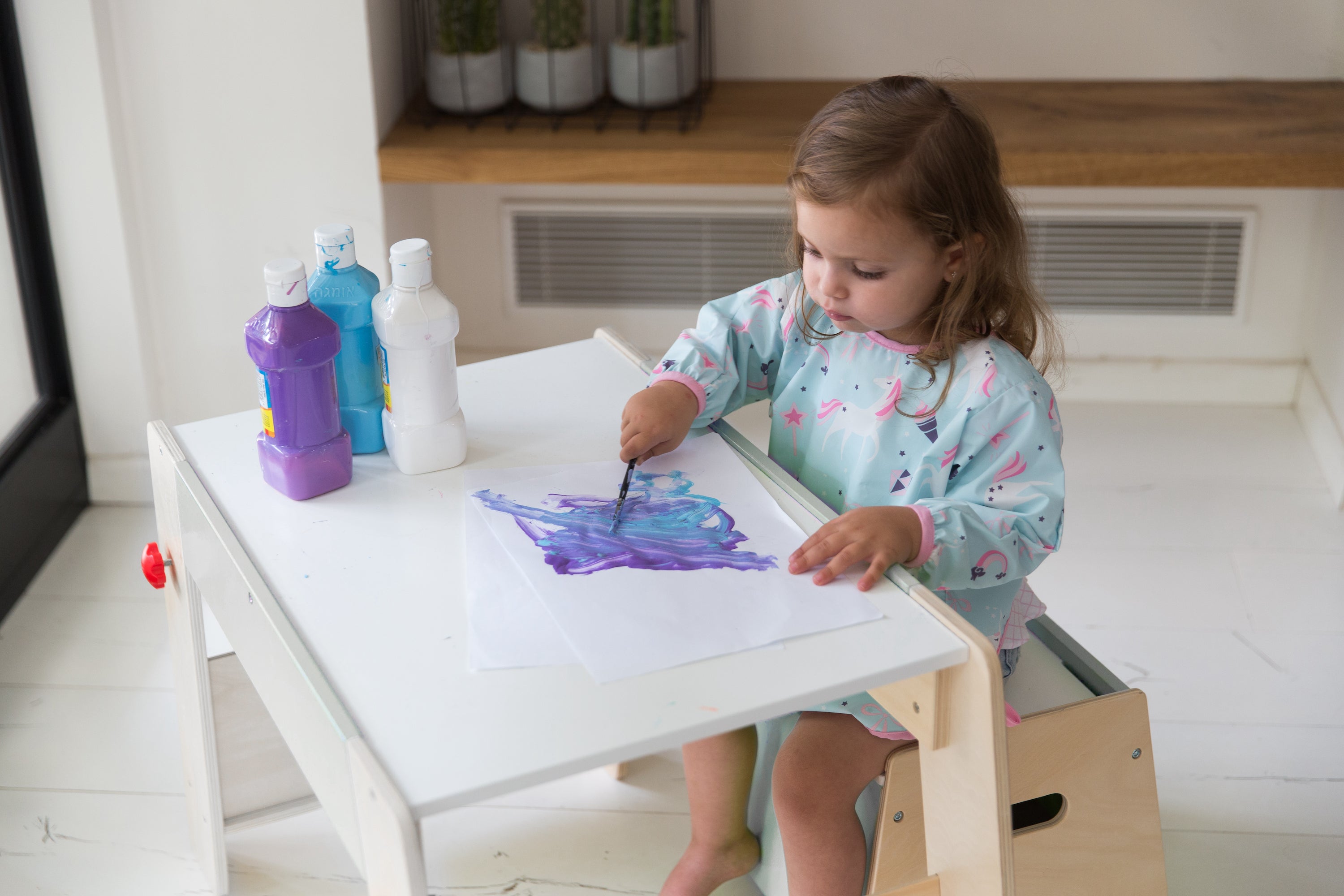 Crumb Catcher Bib With Sleeves