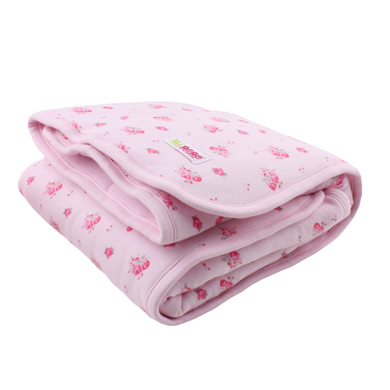 Small Reversible Winter Quilt 80 x 80cm