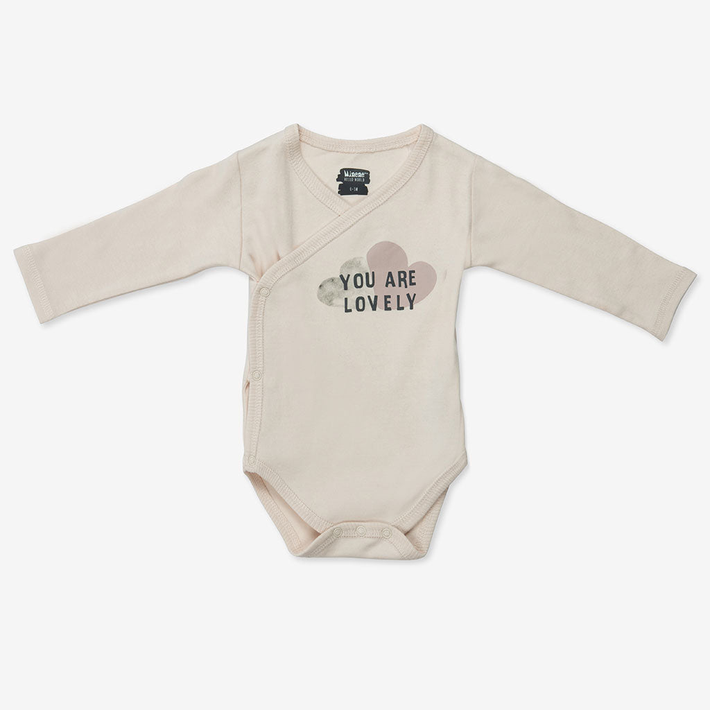 赤ちゃんを迎えるための新生児ギフトバスケット