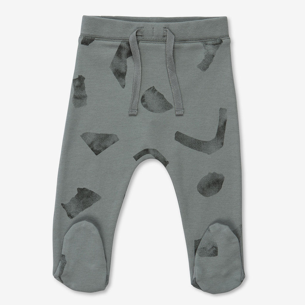 Stylish Newborn Gift Basket