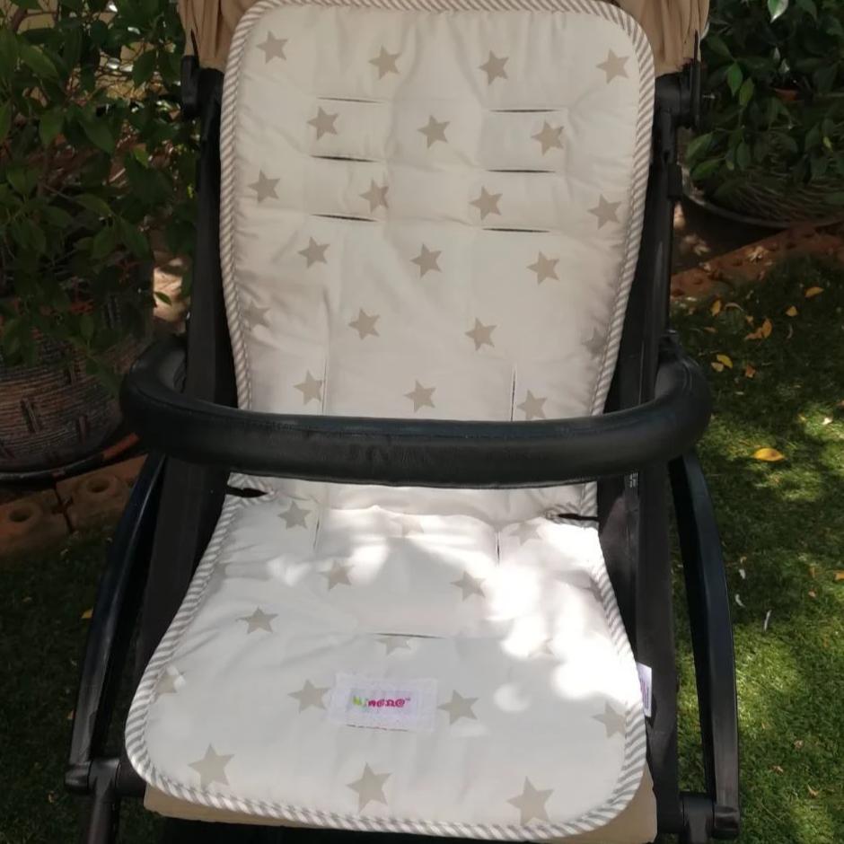 เบาะรอง 2 in 1ใช้ได้กับทั้งรถเข็นและคาร์ซีททุกรุ่น