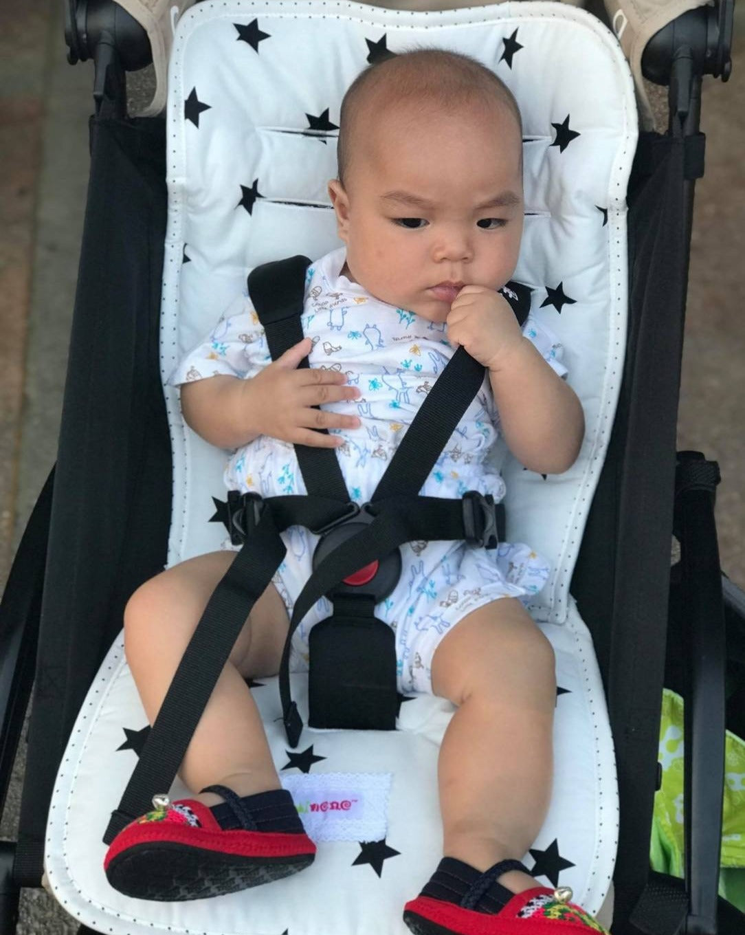 เบาะรอง 2 in 1ใช้ได้กับทั้งรถเข็นและคาร์ซีททุกรุ่น