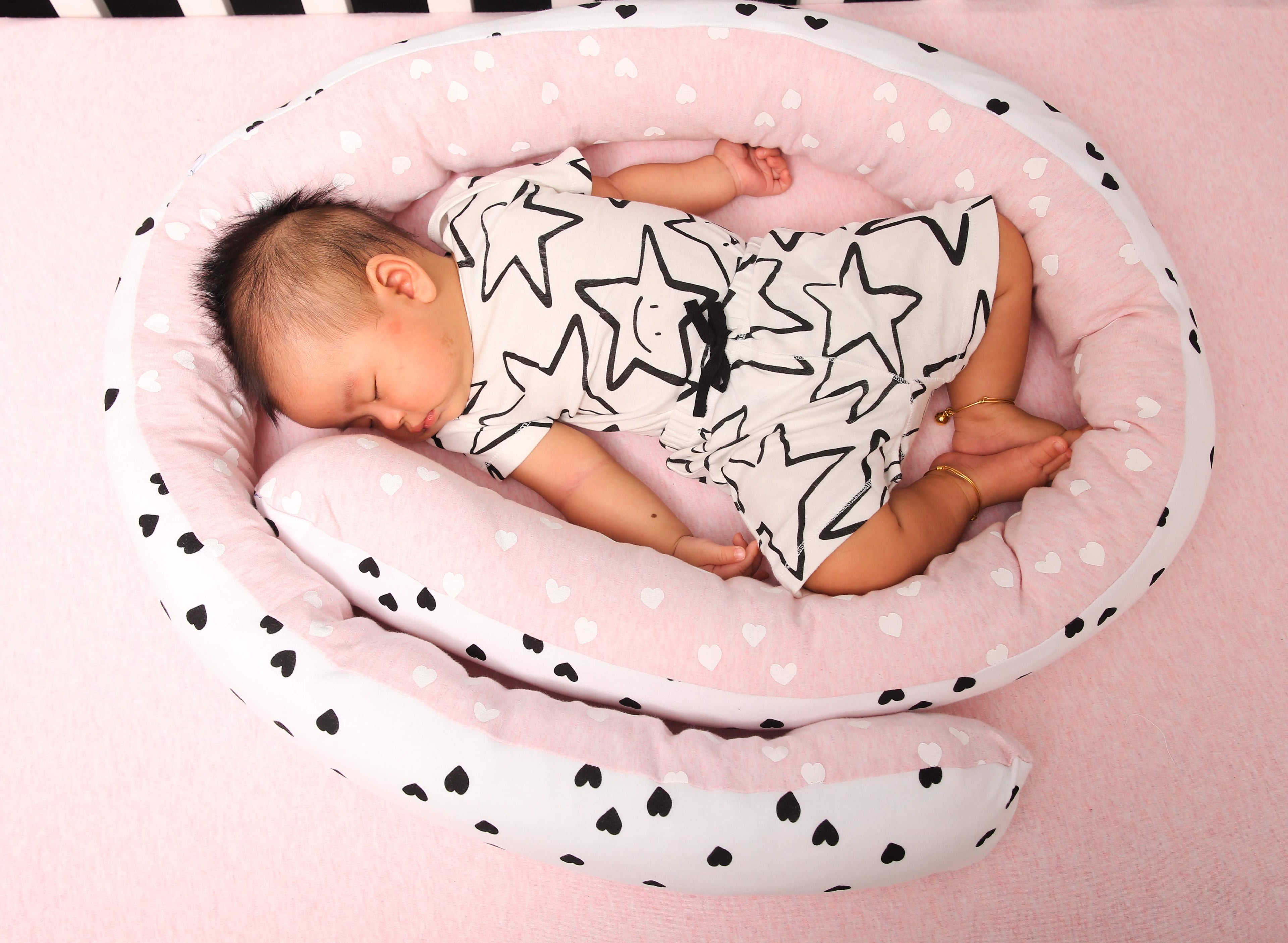 Gorgeous Baby Pink Heart Bedding Gift Box