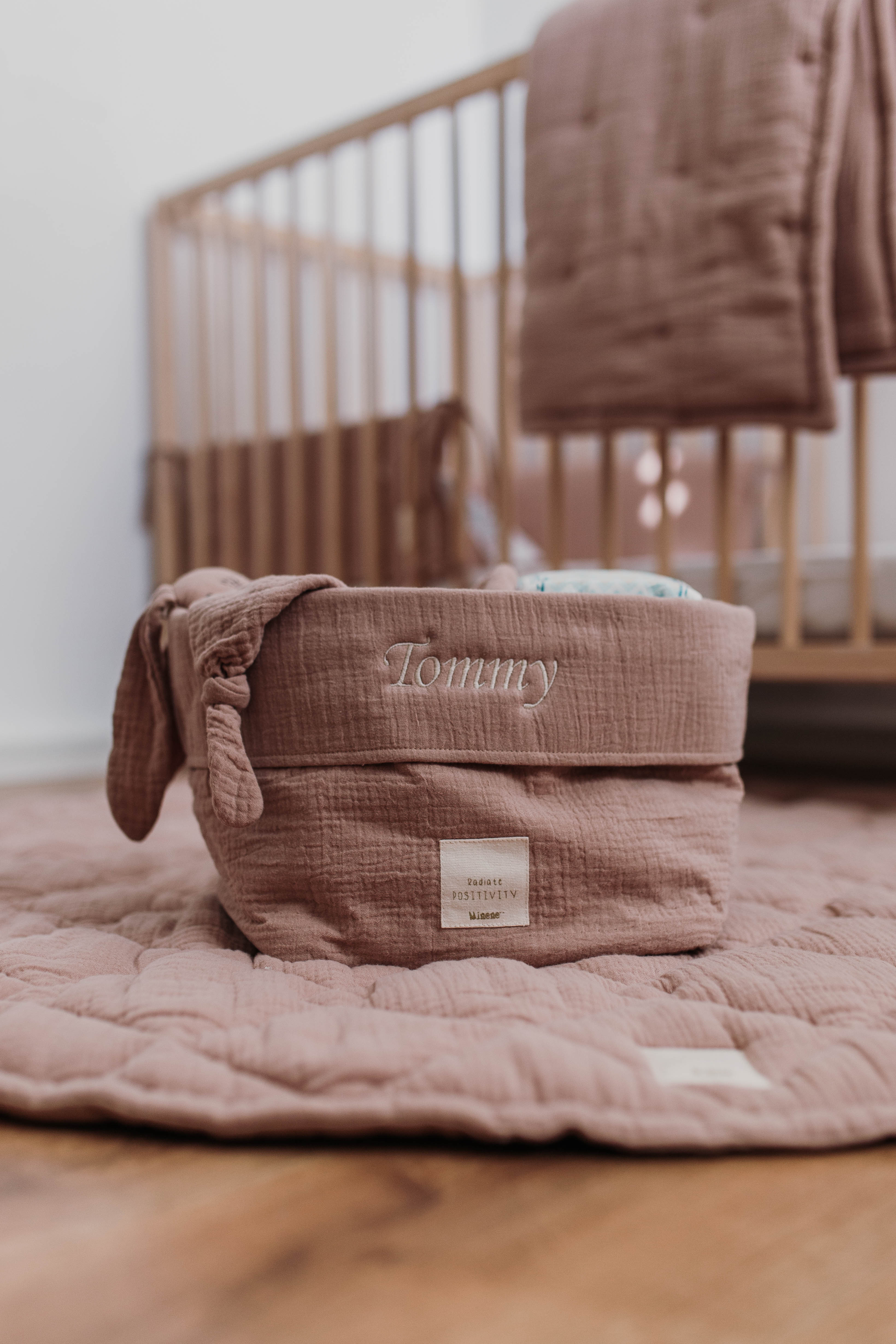 เสื่อเล่นผ้าฝ้ายมัสลินทรงกลมแบบเย็บลายควิลท์ ขนาด 120 ซม.